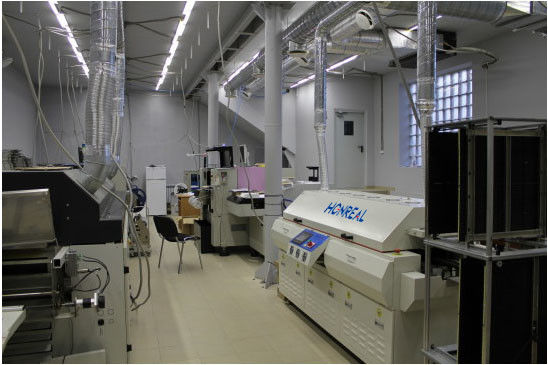 سطح اللحام SMD جبل إعادة التدفق الفرن صغير 4 مناطق 980mm نفق التدفئة